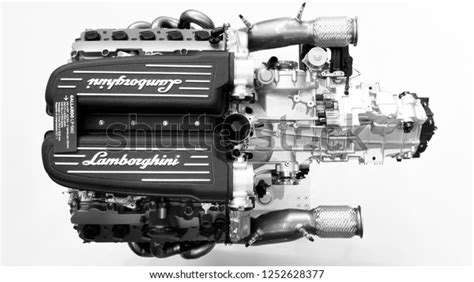 6,284 Lamborghini Engine Images, Stock Photos & Vectors | Shutterstock