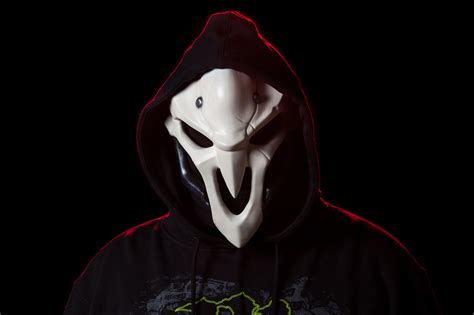 Building Reaper's Mask from Overwatch - Parts Not Included