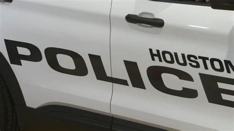 Houston Officer Indicted Juan Miguel Ramos Accused Of Evidence