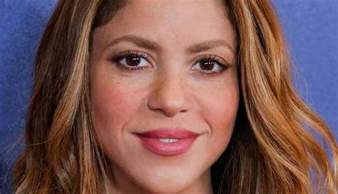 Shakira Teria Sido Tra Da Por Piqu Mais De Vezes Fofocas E Famosos