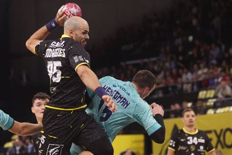 Handball Starligue Chamb Ry Reprend Avec Un Succ S De Poids Ivry