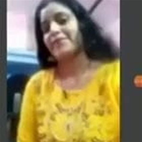 Facebookhot Aunty Hema Shows Her Nude Body In Facebook XHamster