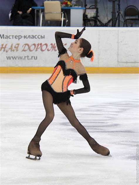 Evgenia Medvedeva | Платья для фигурного катания, Одежда для скейтинга ...