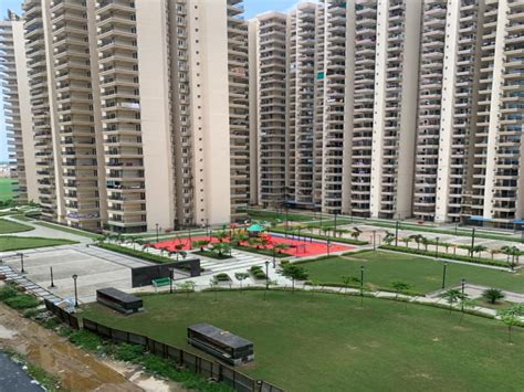 Bhk Apartment Sq Ft For Sale In Yamuna Expressway Yamuna