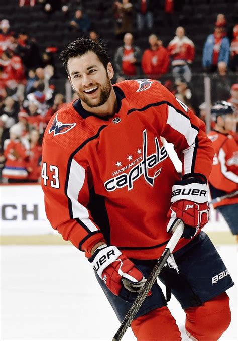 Pin by 𝚌𝚊𝚜 🍄🪴🥀 ️‍🩹 on capitals ♥️ | Washington capitals hockey ...