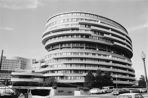 The Watergate Hotel in a New Age of D.C. Scandal | Vanity Fair