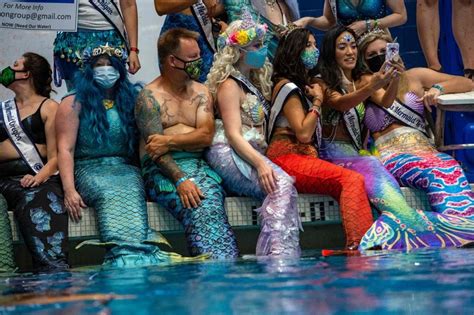 Mermaid Pageant Attracts Thousands In Us Mermaid Pageant In Us Mermaid Mermen