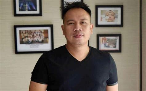 Vicky Prasetyo Komitmen Kurangi Dekat Dengan Wanita Lain Usai Kalina