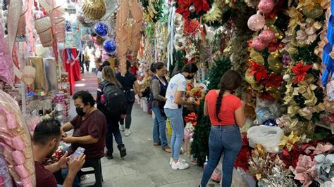 Tianguis Navide O Del Refugio Enciende La Navidad