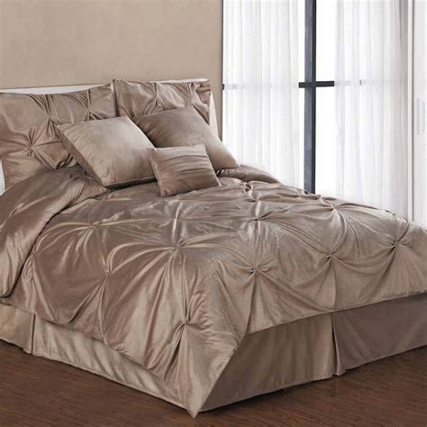 Pintuck Plush 6 Piece Complete Comforter Set