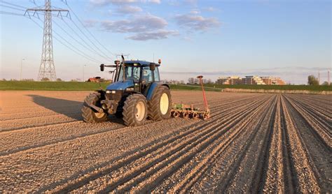 New Holland TS 100 Technische Daten Deutschland