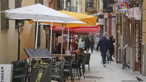 Vecinos Piden Cambios Sustanciales En La Nueva Normativa De Terrazas Asociacion De Vecinos El