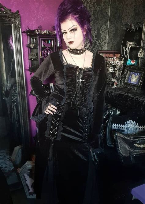 Pin By Alison Ehrick On Goths Goth Outfits Goth Pinup Goth Fashion