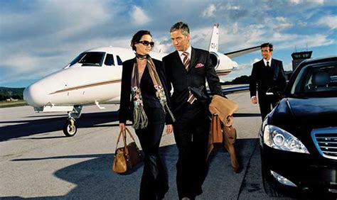 Airport Car Service - Car Service Chicago - Reserve Now