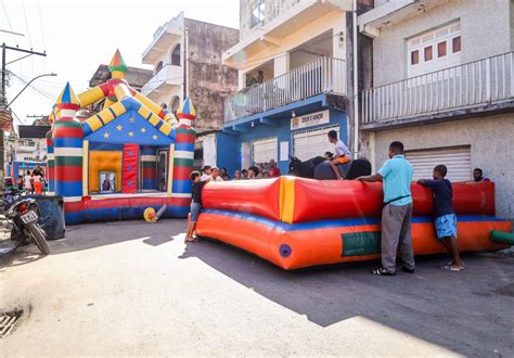 Moradores do Santo Antônio comemoram pavimentação de ruas festa e