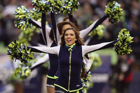 Seattle Seahawks Cheerleaders Pictures Meet The Sea Gals At Super Bowl Xlviii [photos] Ibtimes