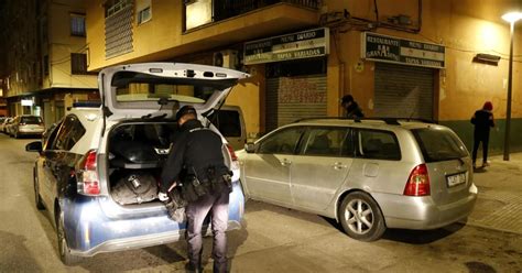 Sucesos En Palma Huyen Tras Ser Sorprendidos Por Un Vecino Robando A