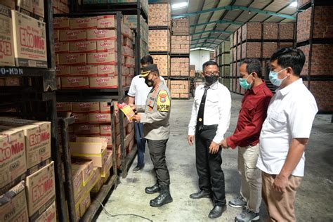 Pastikan Stok Kebutuhan Masyarakat Kapolres Madiun Kota Cek