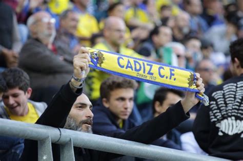 Entradas Alcorcón vs Cádiz Afición