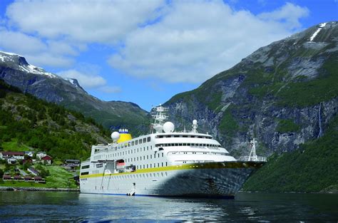 Plantours Kreuzfahrten Mit Der Ms Hamburg Und Gunther Emmerlich Ins