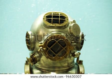 Deep Sea Diving: Deep Sea Diving Equipment