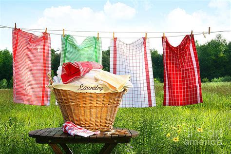 Clothesline Art - Pixels