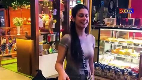 Bigg Boss 17 Fame Isha Malviya Spotted At Mumbai Airport Video