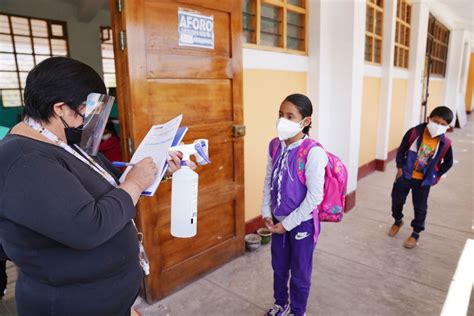 Ejecutivo Aprobó Ampliar El Aforo Al 100 De Las Aulas De Las