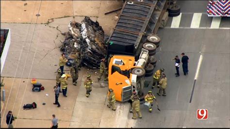 Emergency Crews Respond To Rollover Crash Involving Semi In Ne Okc