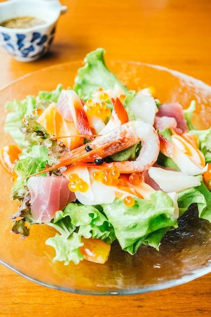 Free Photo | Sashimi salad