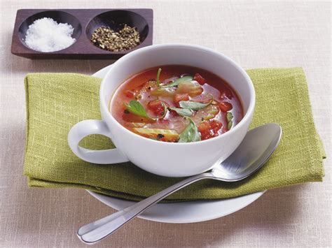 Tomatensuppe Rezept EAT SMARTER