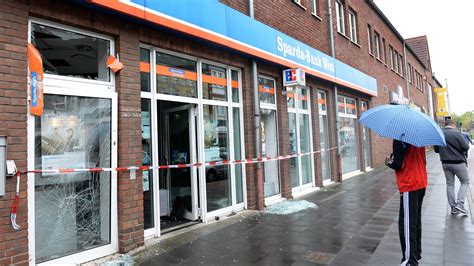 Explosion Verw Stet Bankfiliale In Oberhausen Osterfeld