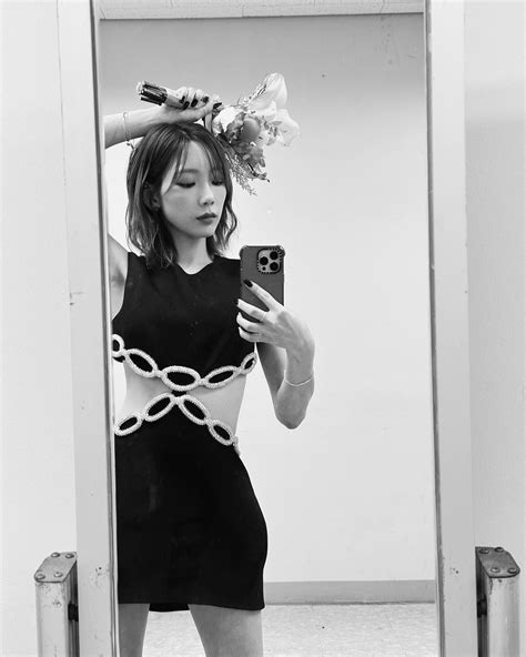 Taeyeon Updates On Twitter 221108 Taengstagram 1 🫂 Zanrk965wp Taeyeon 태연