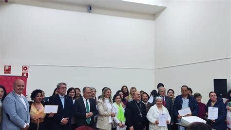 Entrega De Diplomas De Los Cursos Organizados Por C Ritas Santiago