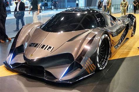 Devel Sixteen 5,000-HP Hypercar concept to Dubai Motor Show