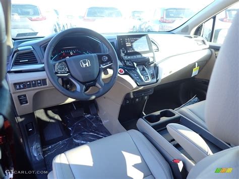 2021 Honda Odyssey Touring Interior Color Photos | GTCarLot.com