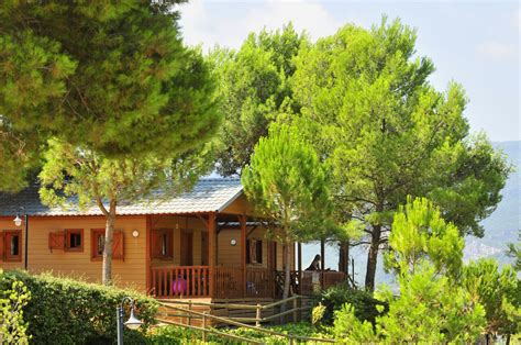 Camping Montblanc Park Capfun En Montblanc Cataluña