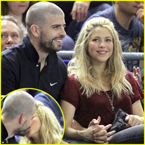 Shakira & Gerard Pique: Basketball Kisses! | Gerard Pique, Shakira ...