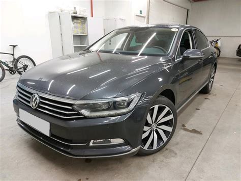 VW Passat 1 6 TDI BMT DSG HIGHLINE ALU NAVI VIRTUAL FULL LED PANORAMA