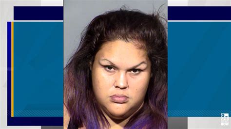 Las Vegas Police Woman Slashed Employees With Boxcutter Machete In 2 Store Robberies