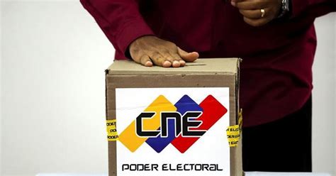 Abren Los Centros De Votación Para Cuestionadas Presidenciales