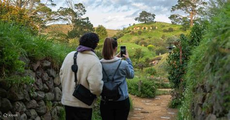 Day Hobbiton Rotorua And Waitomo Caves Tour From Auckland Klook