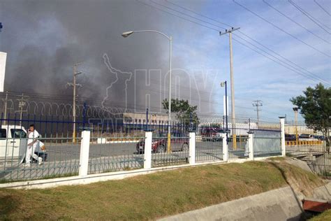 Hoy Tamaulipas Voraz Incendio En Almacenes Ibarra De Reynosa