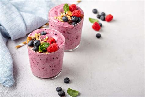 Best Berry Smoothie Recipe | Trumeta