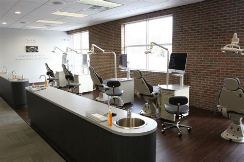 7 Top Dental Office Design Ideas And Trends Decorilla Online Interior