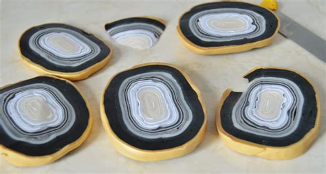 Vikalpah: DIY Faux Agate Coasters