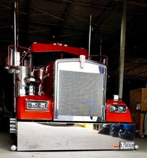 Pin by Paulie on Everything Trucks/Buses/Etc | Kenworth trucks, Big ...