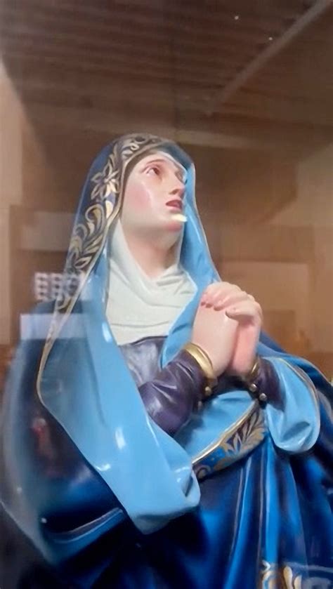 Crying Virgin Mary Statue With Tears Flowing Down Cheeks Stuns Churchgoers