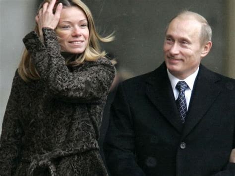 Putins Daughters Maria And Katerinas Private Lives Revealed