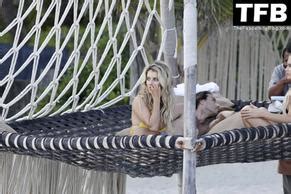 LINDSAY BREWER Nude AZNude